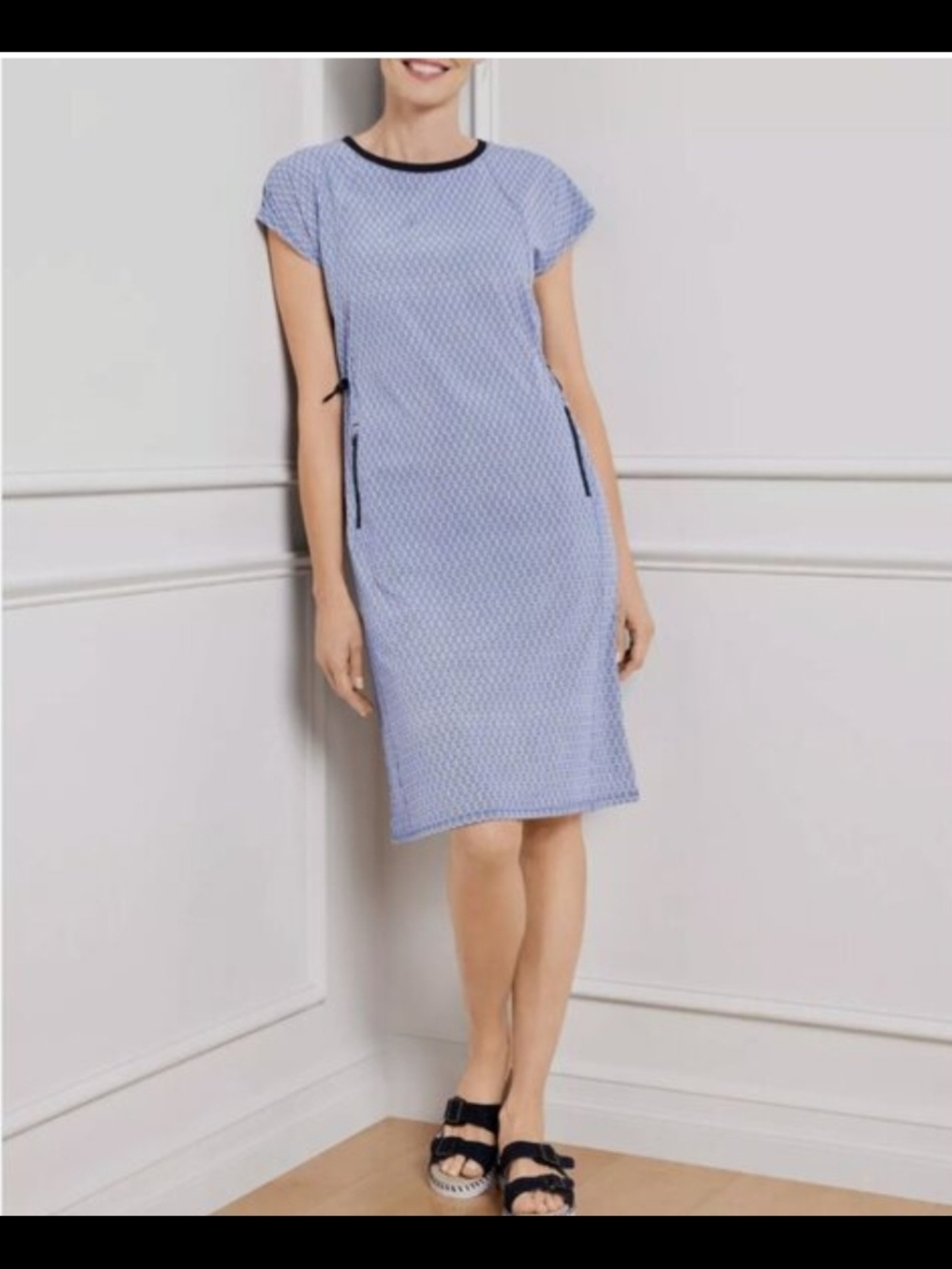 Lightweight Woven Stretch Bungee Cord Dress - Scallop